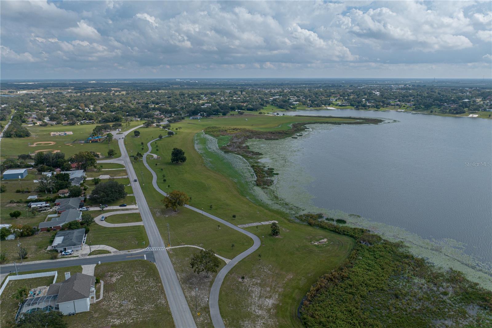 102 S LAKESHORE BLVD, LAKE WALES, FL, 33853