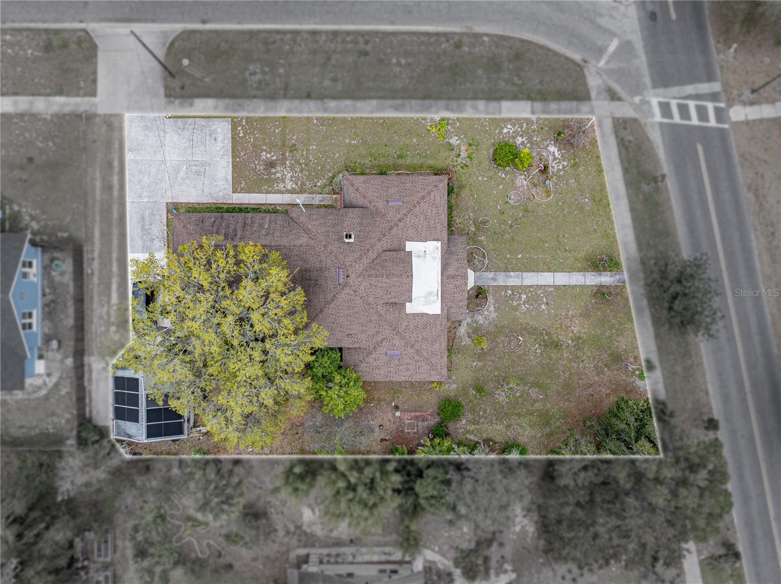 102 S LAKESHORE BLVD, LAKE WALES, FL, 33853