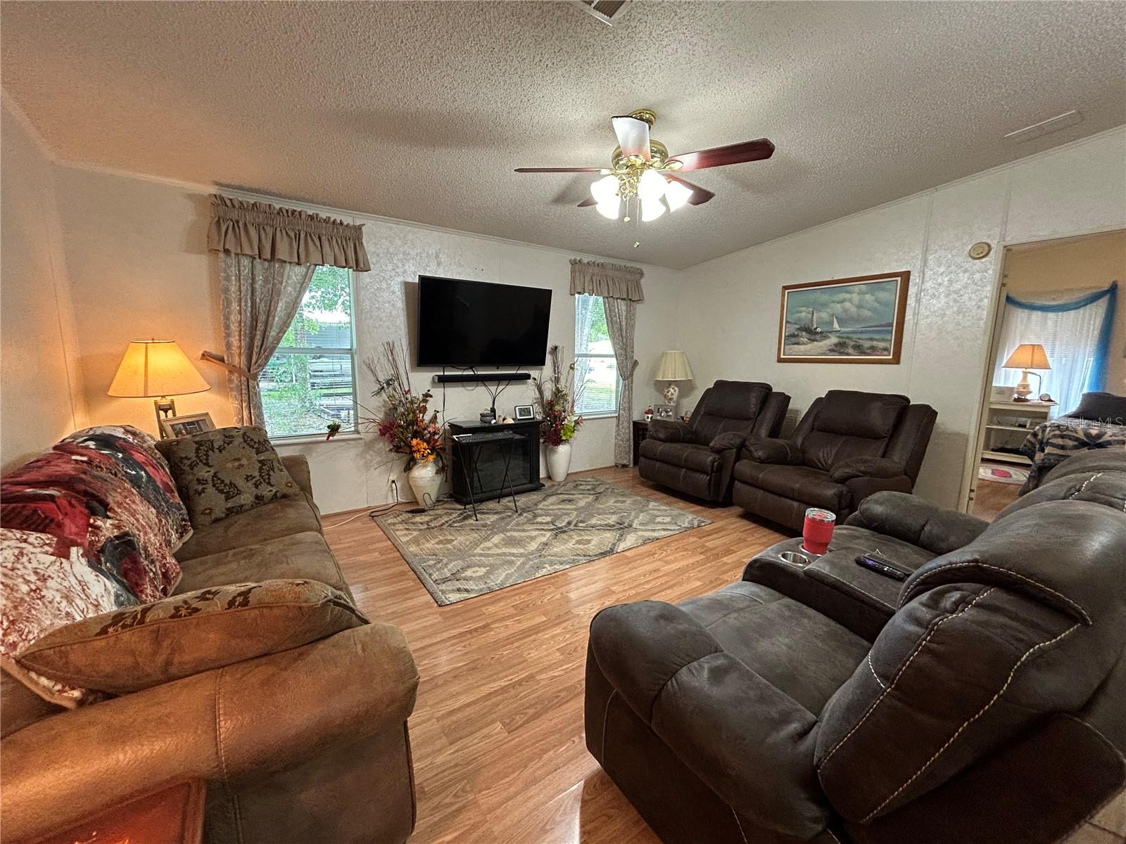 98 ROSALIE OAKS BLVD, LAKE WALES, FL, 33898