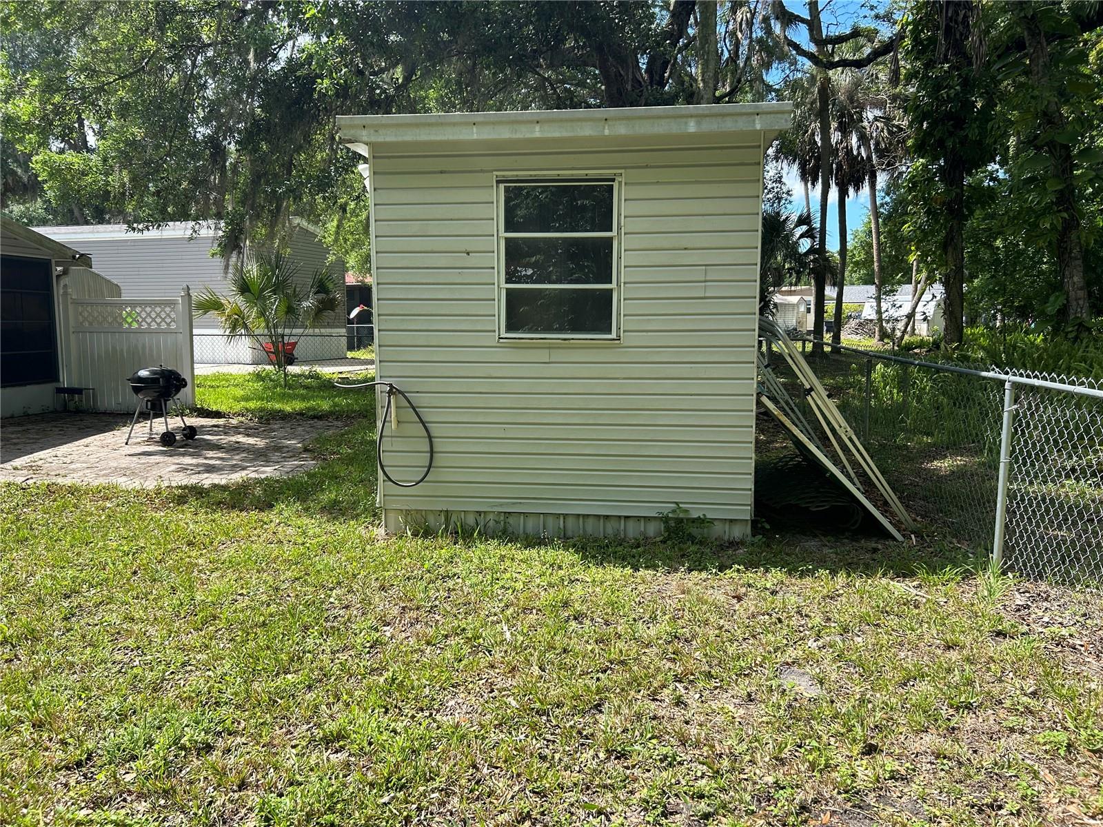 98 ROSALIE OAKS BLVD, LAKE WALES, FL, 33898