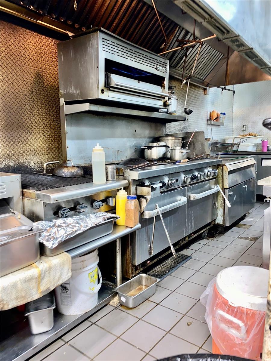 23525 STATE ROAD 40, ASTOR, FL, 32102