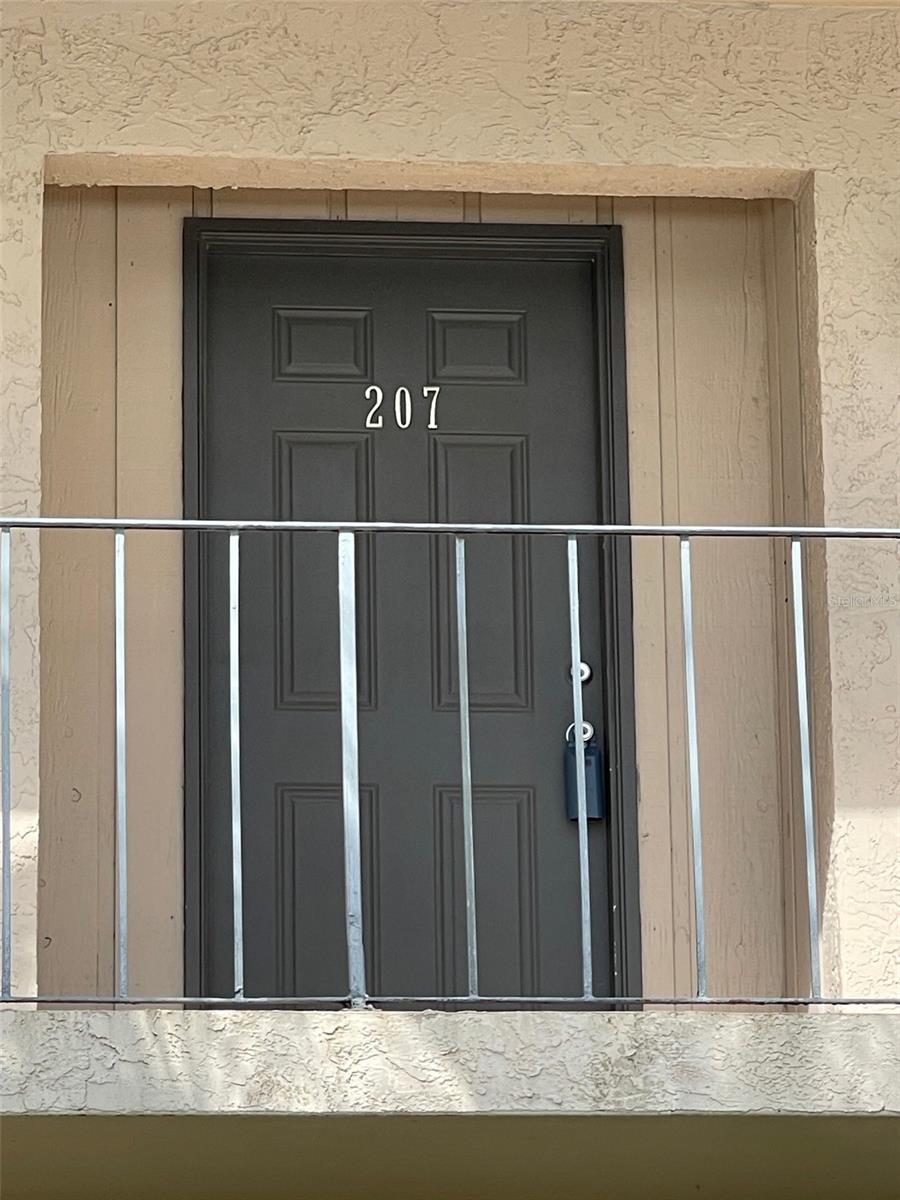 8693 BARDMOOR BLVD #207B, SEMINOLE, FL, 33777
