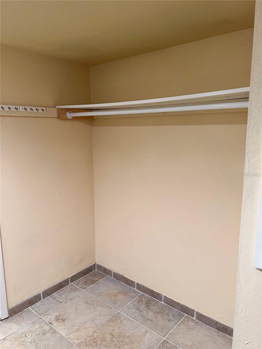 8304 BARDMOOR BLVD #17 (104), SEMINOLE, FL, 33777
