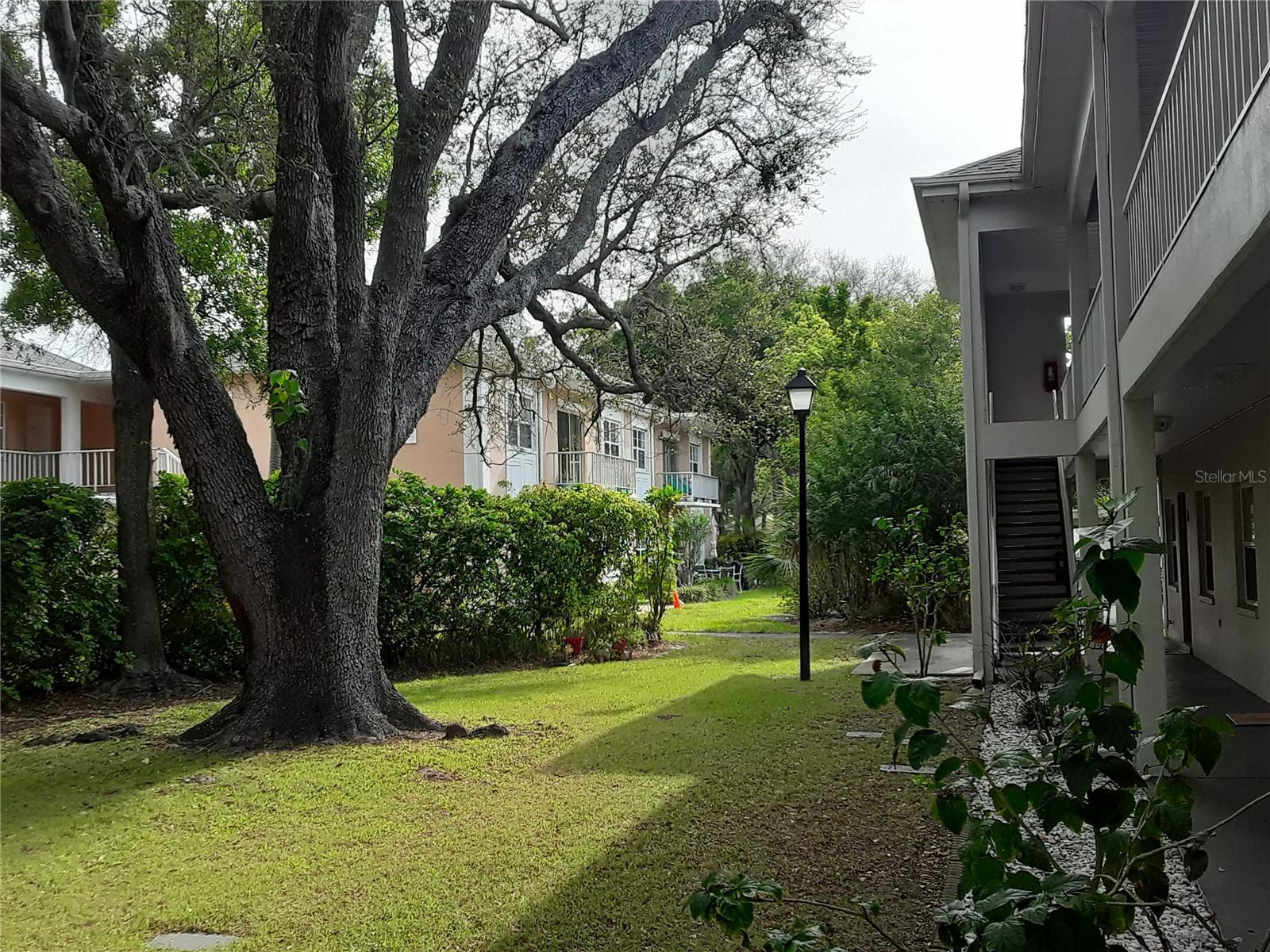 8304 BARDMOOR BLVD #17 (104), SEMINOLE, FL, 33777