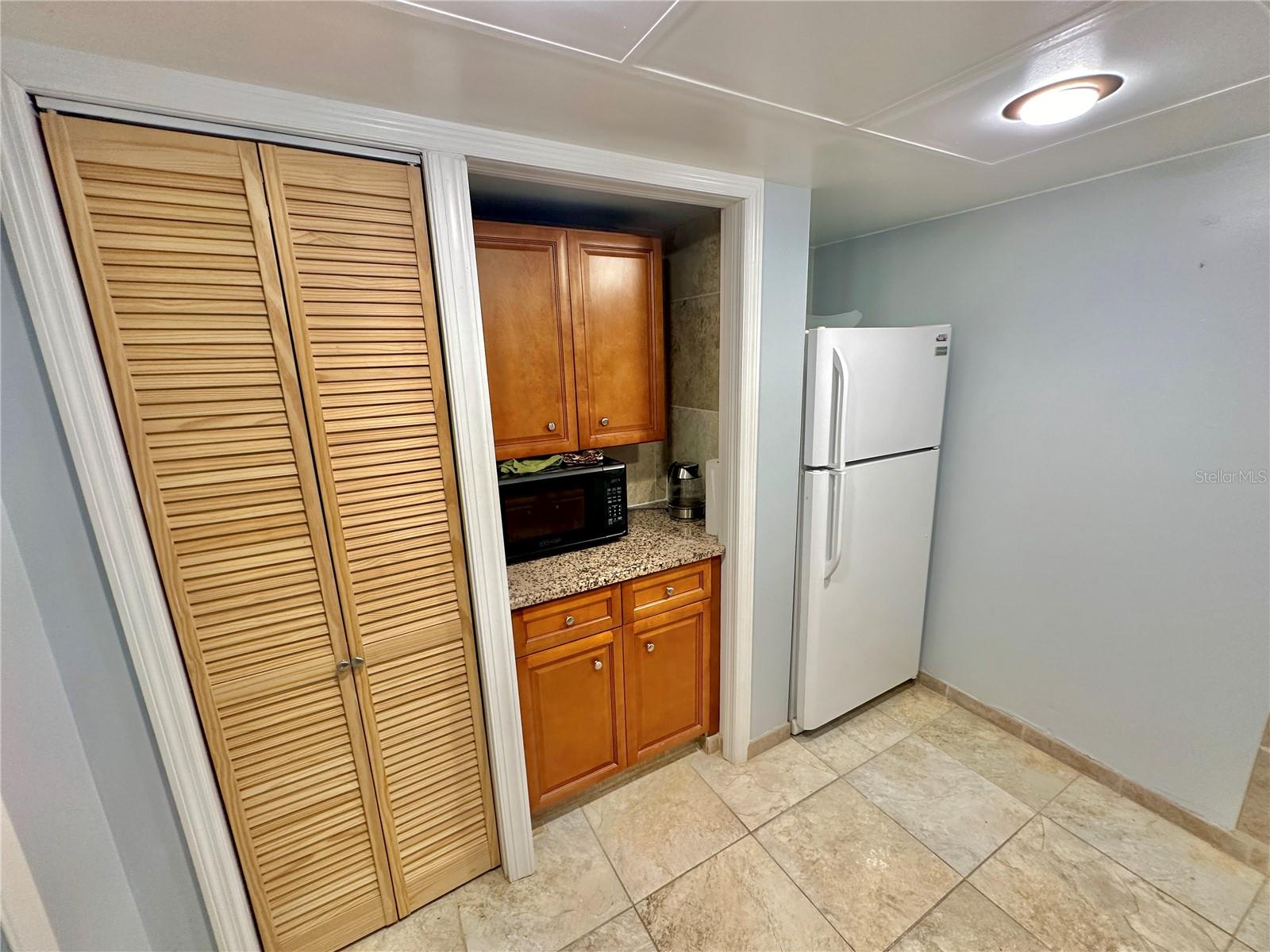 8304 BARDMOOR BLVD #17 (104), SEMINOLE, FL, 33777