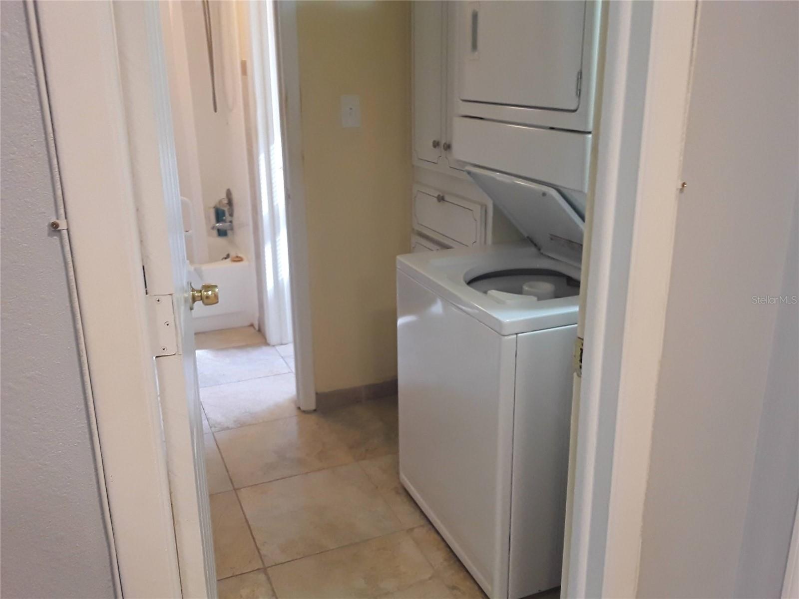 8304 BARDMOOR BLVD #17 (104), SEMINOLE, FL, 33777