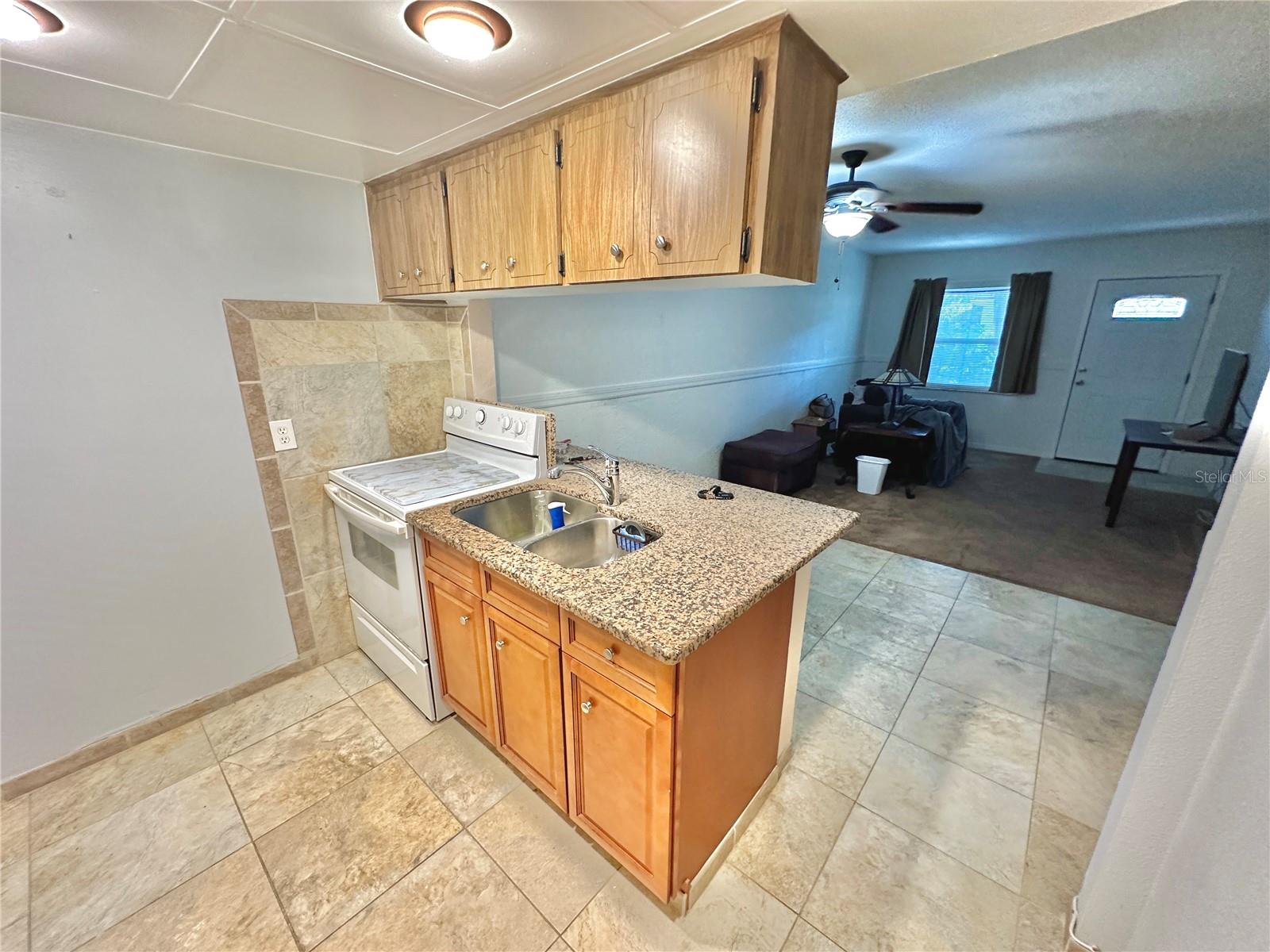 8304 BARDMOOR BLVD #17 (104), SEMINOLE, FL, 33777