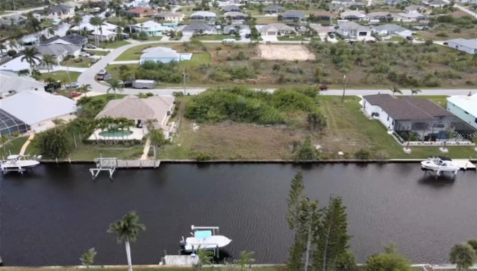 15442 MCCOMB CIR, PORT CHARLOTTE, FL, 33981