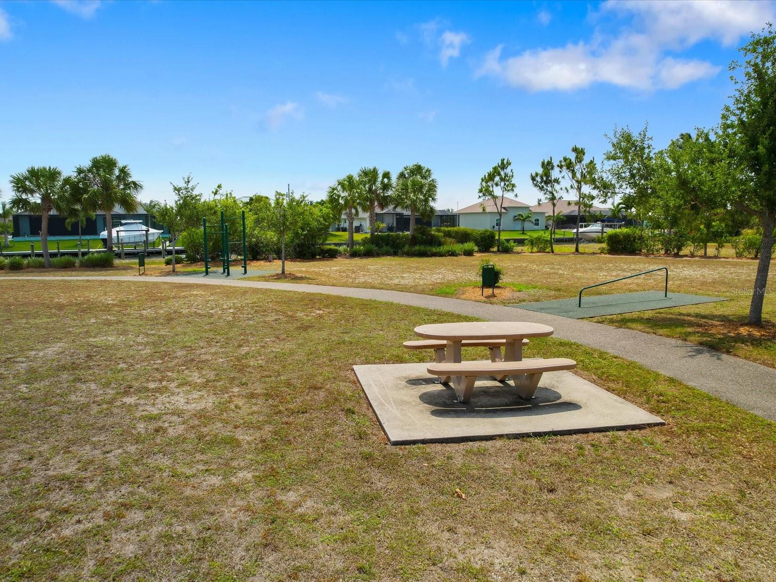 15442 MCCOMB CIR, PORT CHARLOTTE, FL, 33981