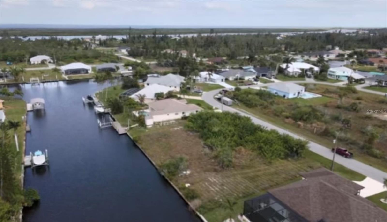 15442 MCCOMB CIR, PORT CHARLOTTE, FL, 33981