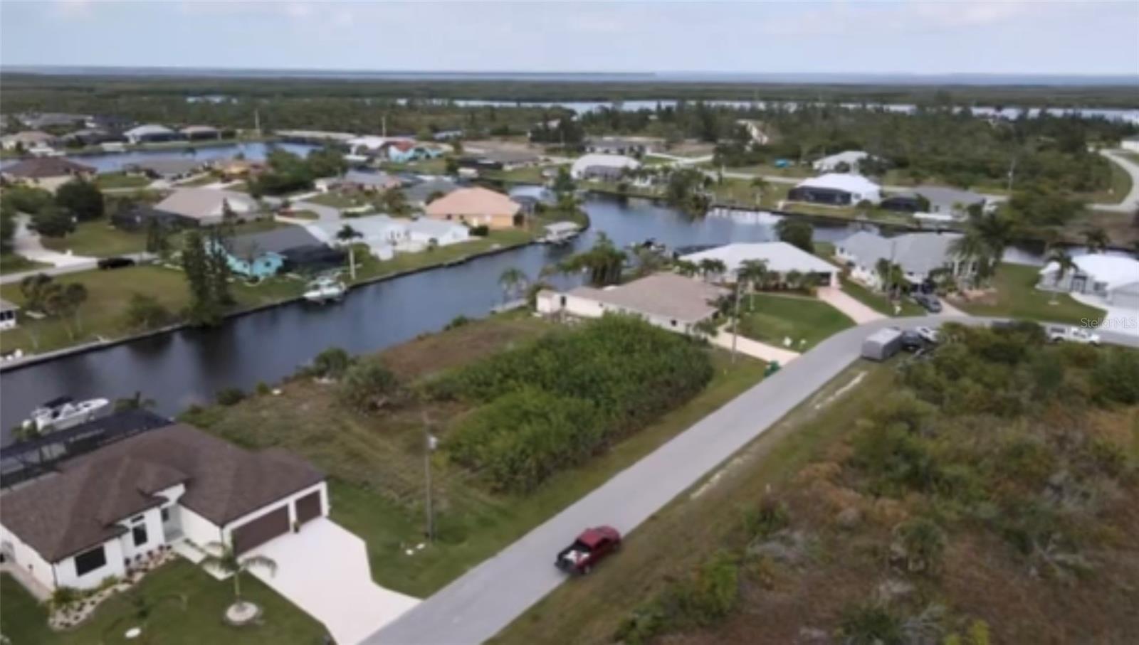 15442 MCCOMB CIR, PORT CHARLOTTE, FL, 33981