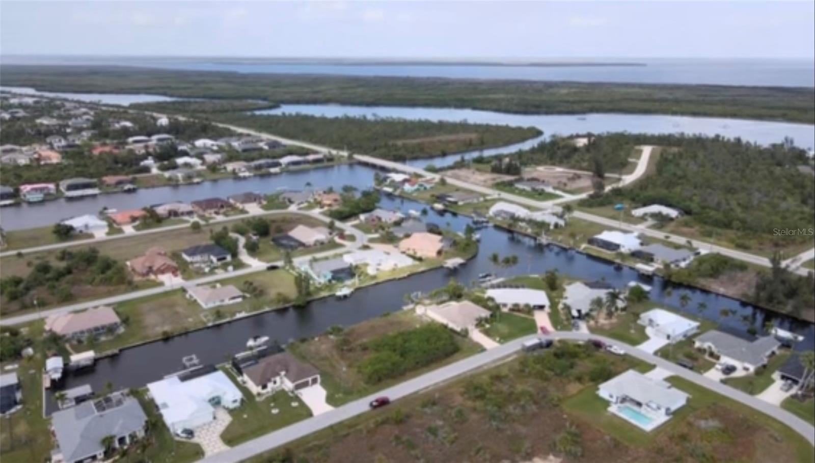 15442 MCCOMB CIR, PORT CHARLOTTE, FL, 33981