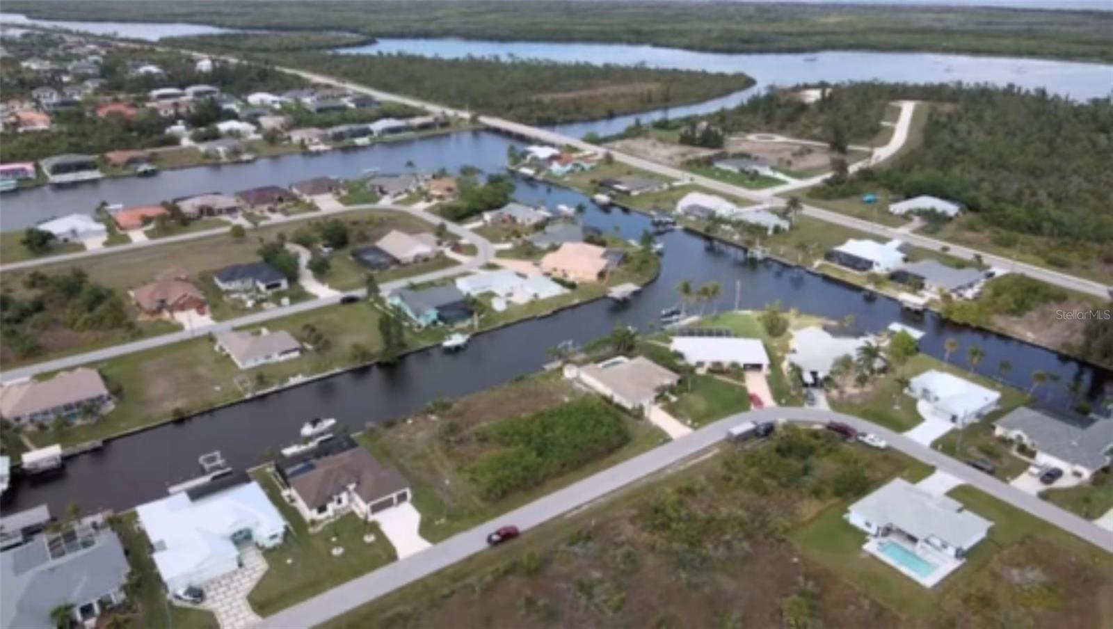15442 MCCOMB CIR, PORT CHARLOTTE, FL, 33981