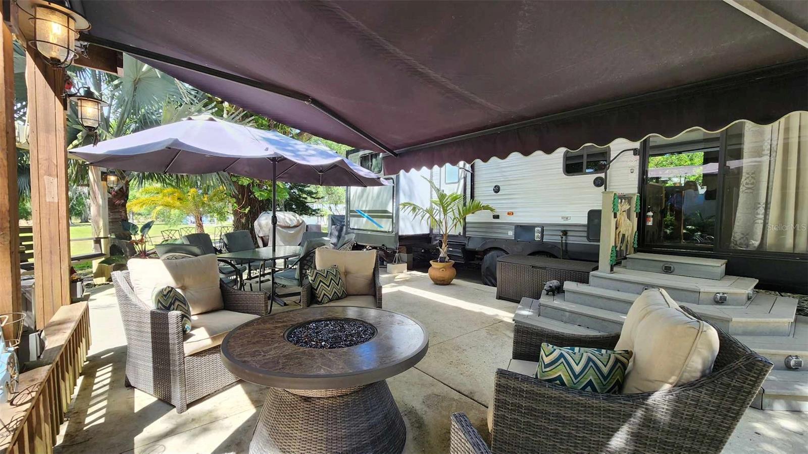 159 HORSESHOE BND, LAKE WALES, FL, 33898