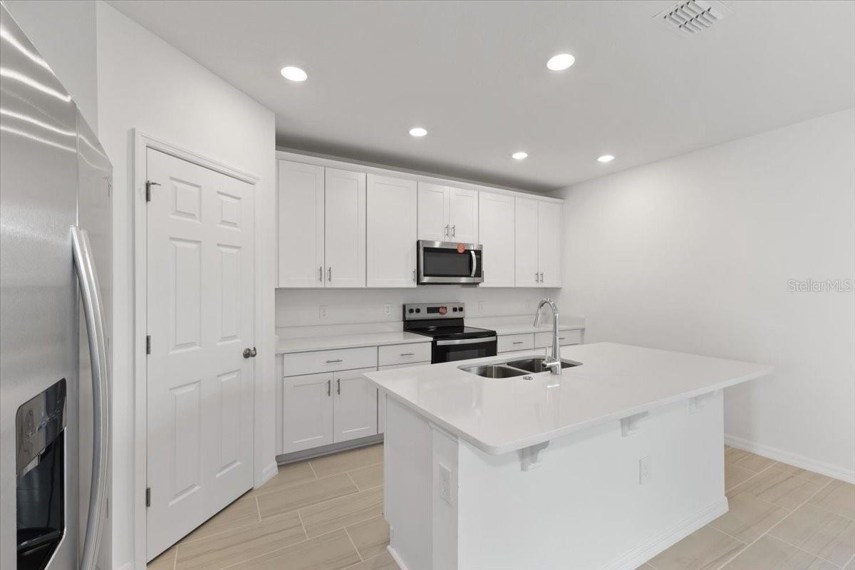 776 GRIFFON AVE, LAKE ALFRED, FL, 33850