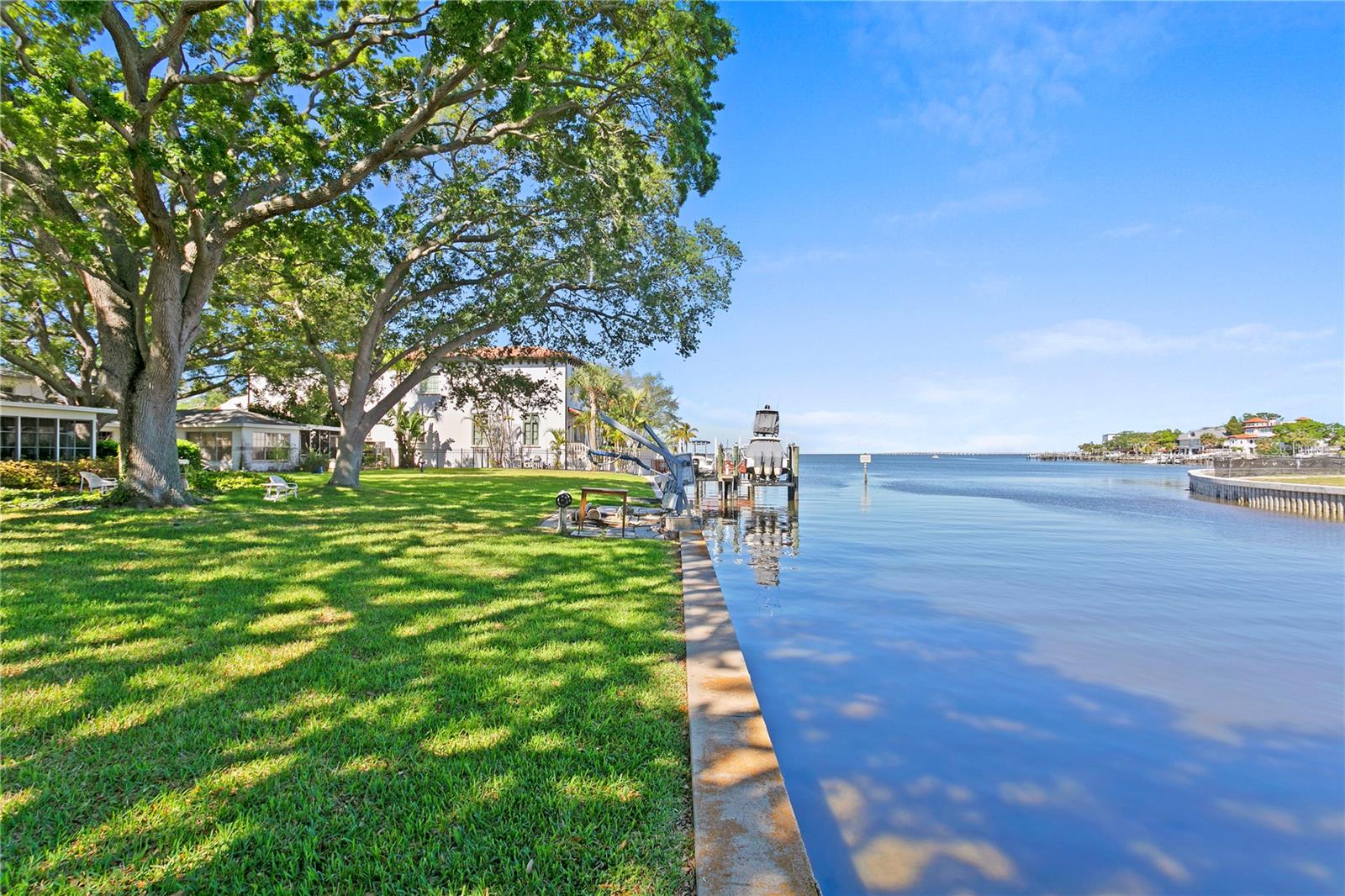 5009 W SPRING LAKE DR, TAMPA, FL, 33629