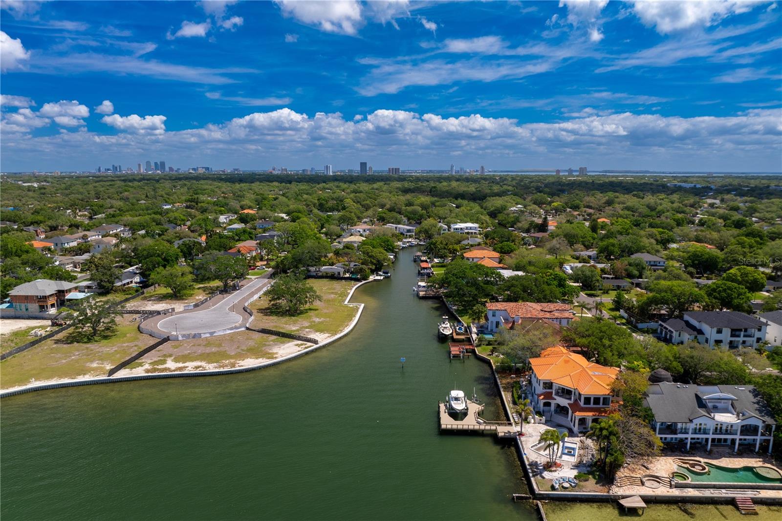 5009 W SPRING LAKE DR, TAMPA, FL, 33629