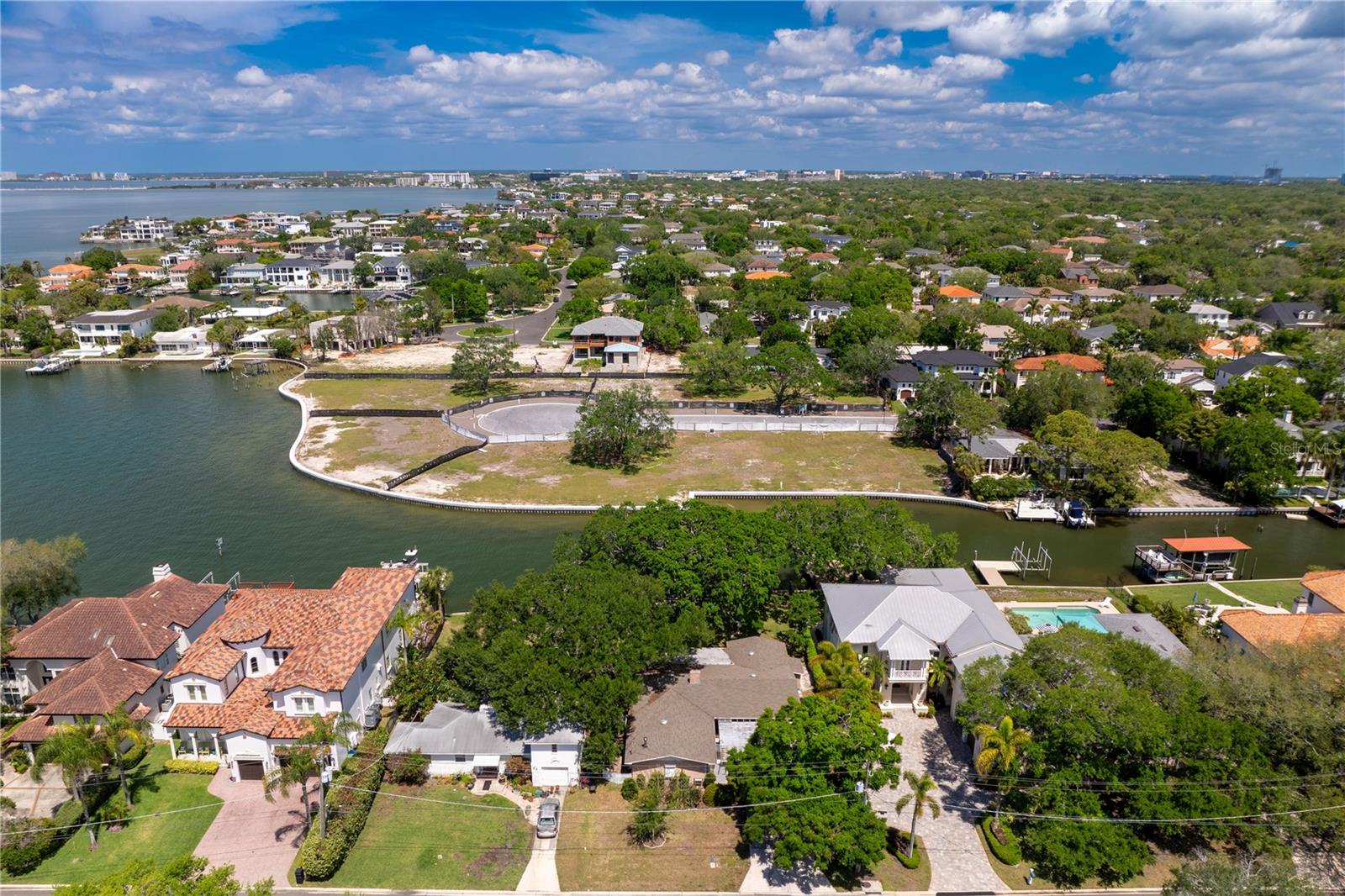 5009 W SPRING LAKE DR, TAMPA, FL, 33629