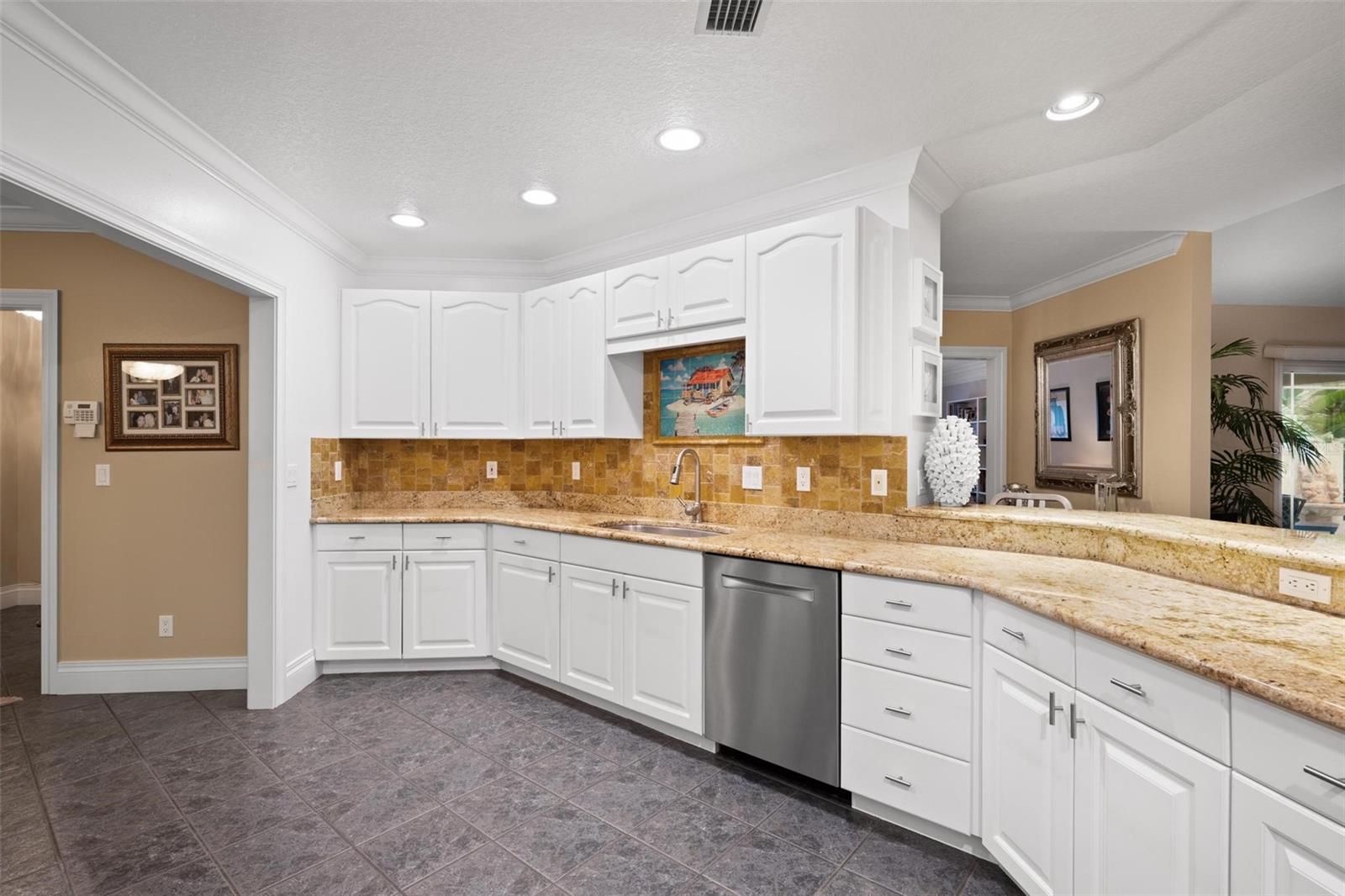 3610 11TH AVE N, ST PETERSBURG, FL, 33713