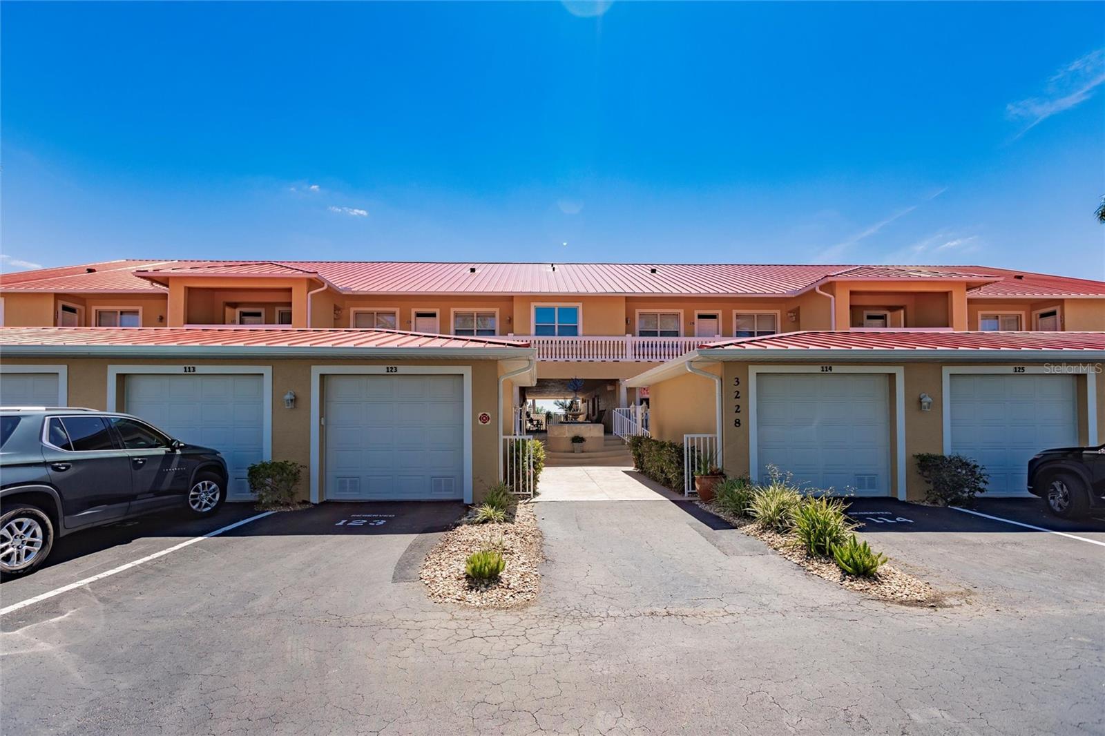 3228 PURPLE MARTIN DR #114, PUNTA GORDA, FL, 33950