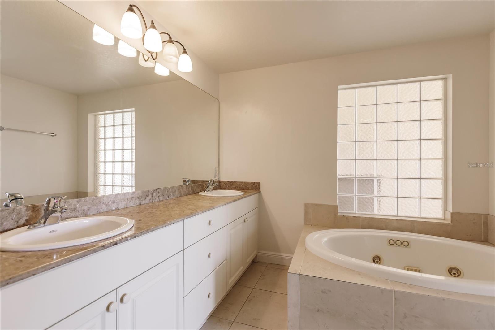 3228 PURPLE MARTIN DR #114, PUNTA GORDA, FL, 33950