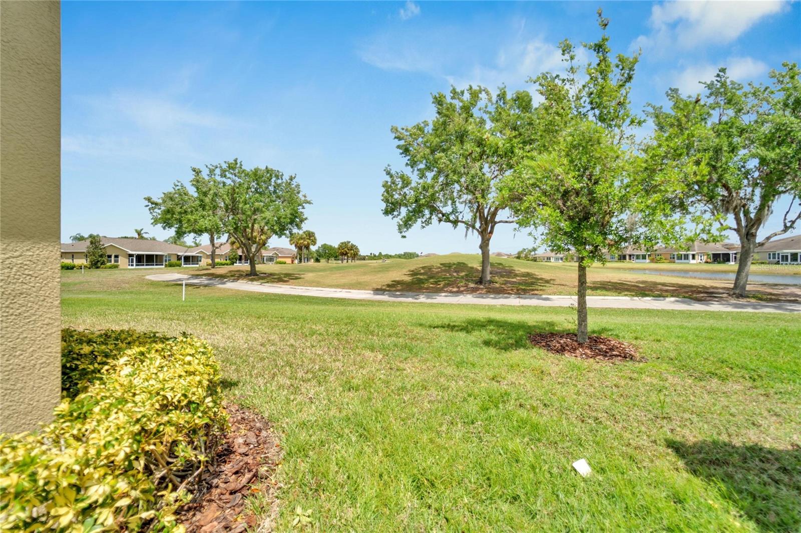 2121 SIFIELD GREENS WAY #64, SUN CITY CENTER, FL, 33573