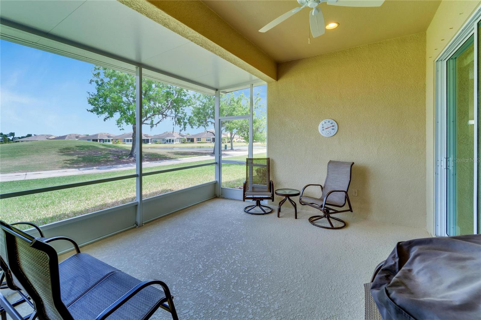 2121 SIFIELD GREENS WAY #64, SUN CITY CENTER, FL, 33573