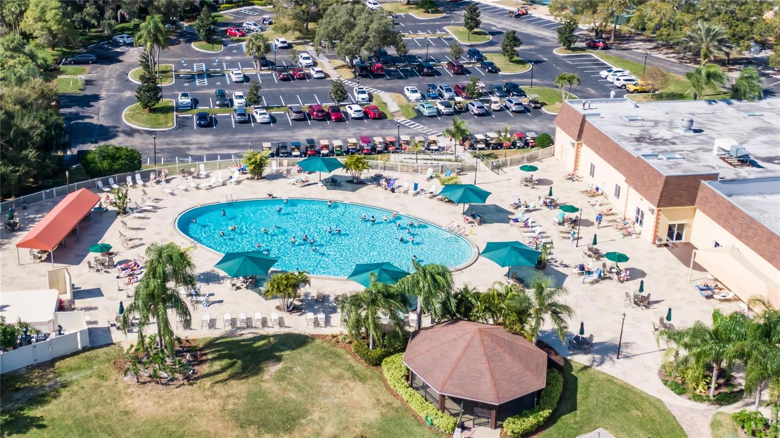 2121 SIFIELD GREENS WAY #64, SUN CITY CENTER, FL, 33573