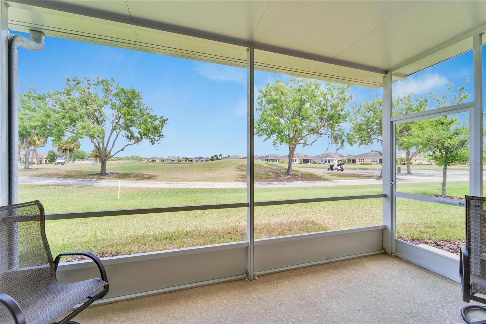 2121 SIFIELD GREENS WAY #64, SUN CITY CENTER, FL, 33573