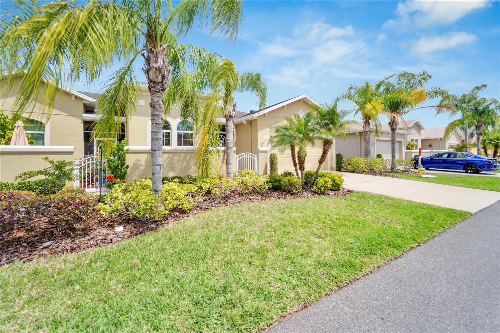 2121 SIFIELD GREENS WAY #64, SUN CITY CENTER, FL, 33573