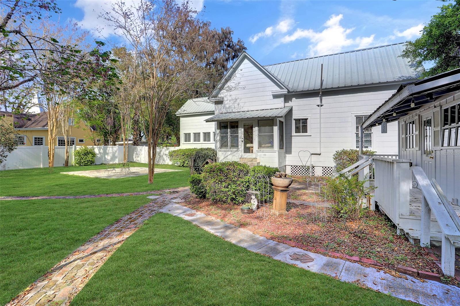 18741 HIGH SPRINGS MAIN ST, HIGH SPRINGS, FL, 32643
