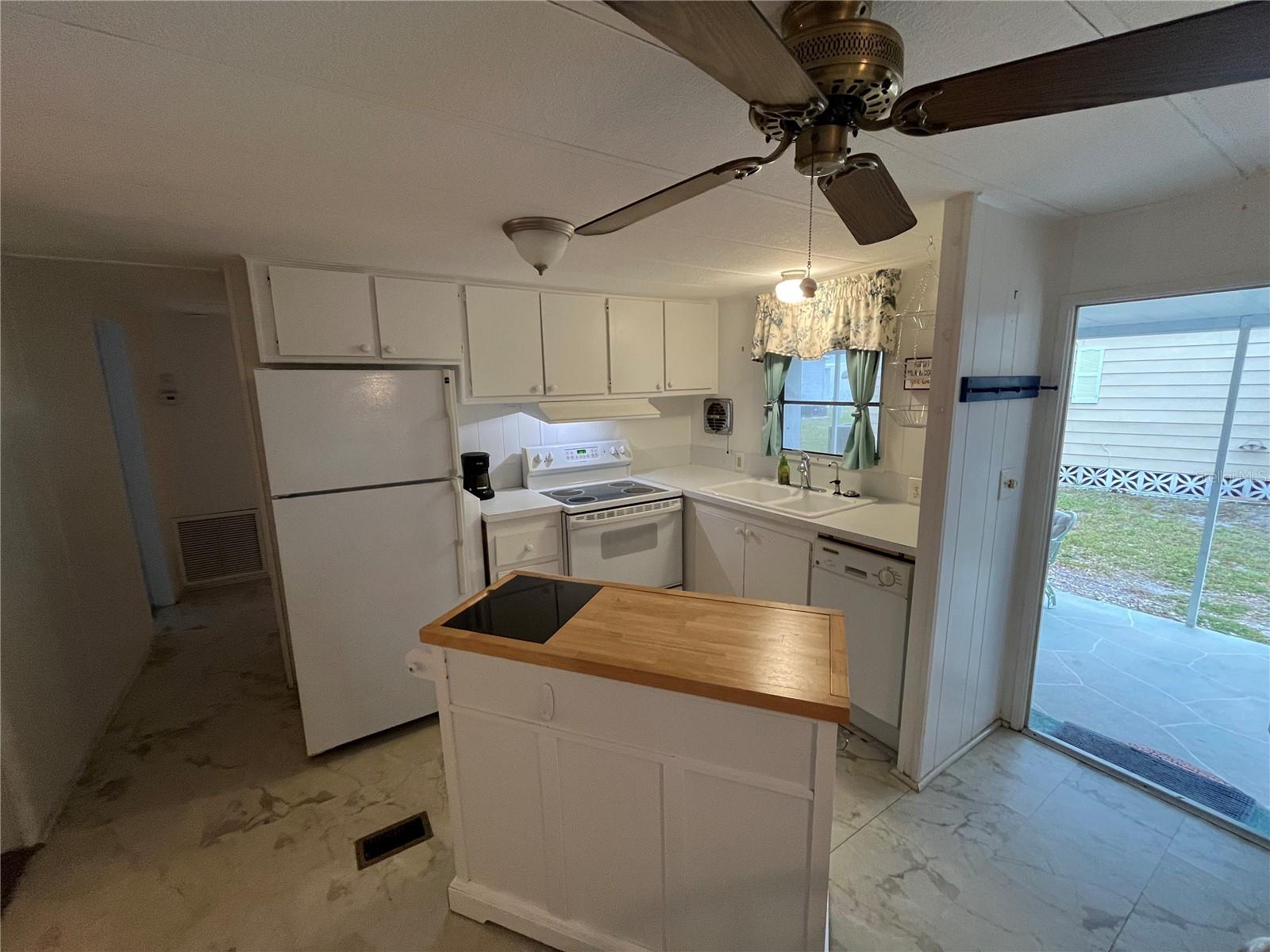620 LOCARNO DR, VENICE, FL, 34285