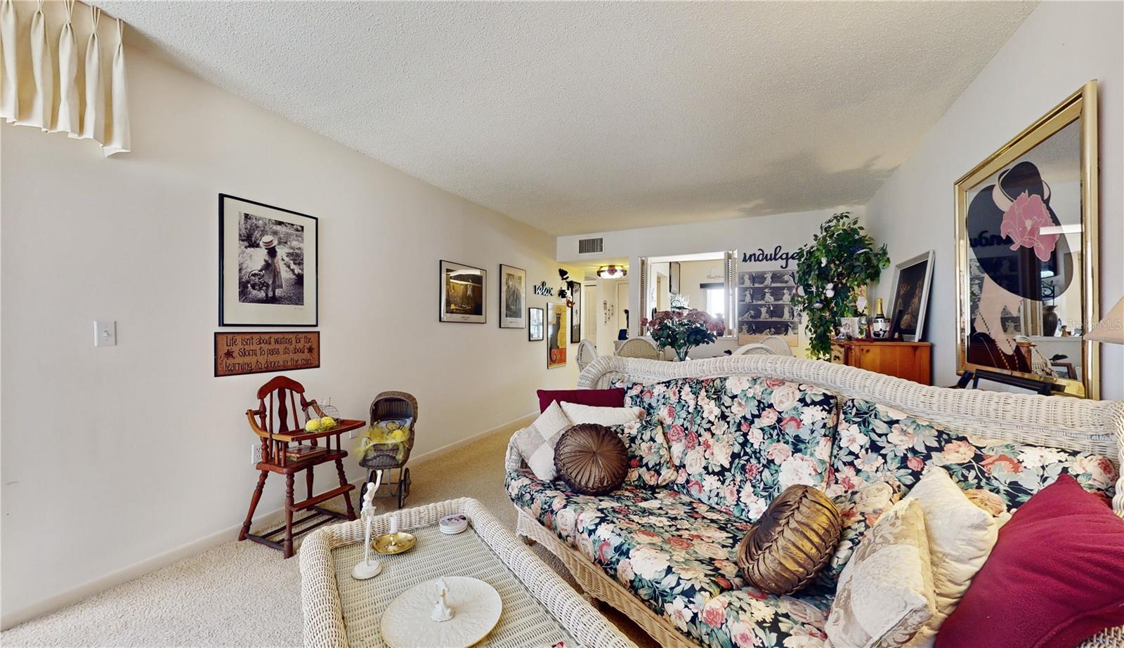 U8236357 Property Photo