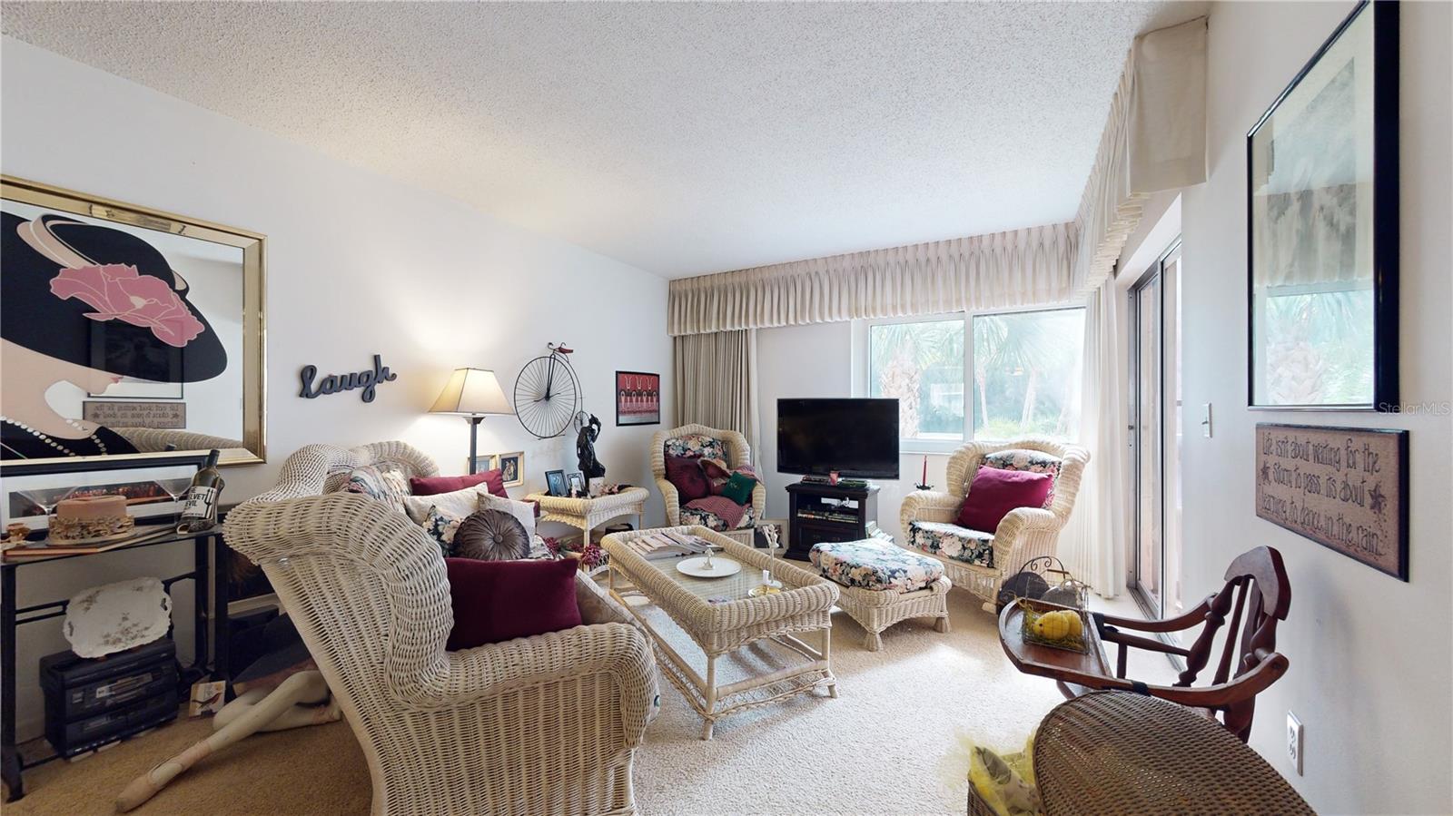 U8236357 Property Photo