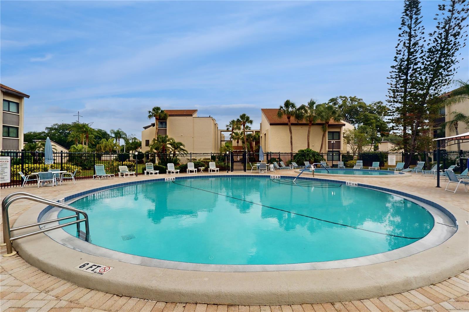 U8236357 Property Photo