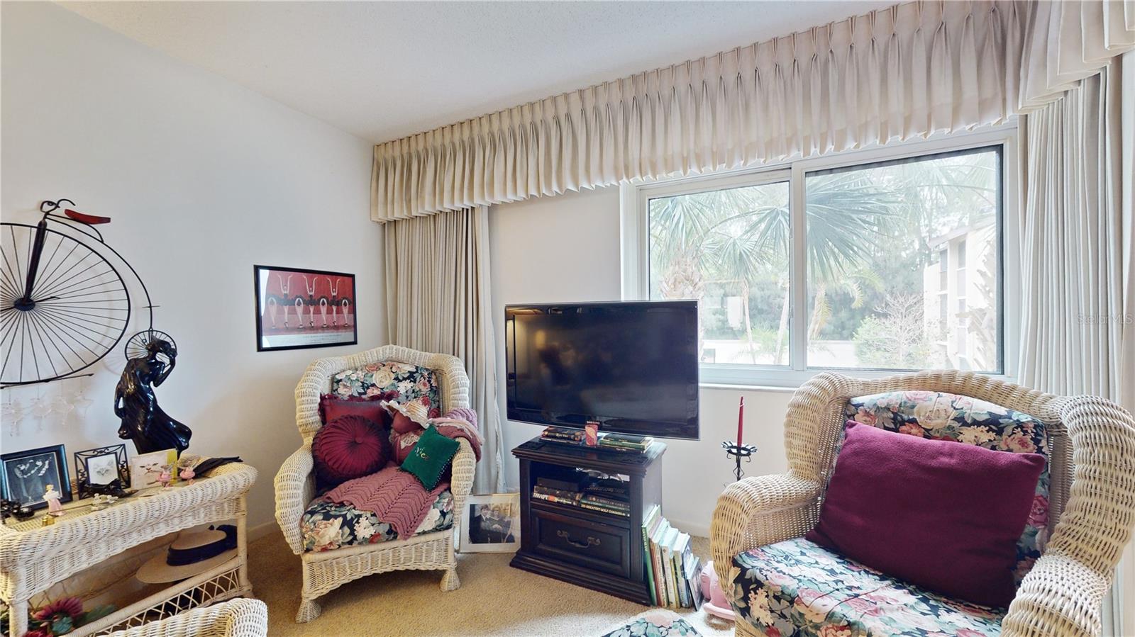 U8236357 Property Photo