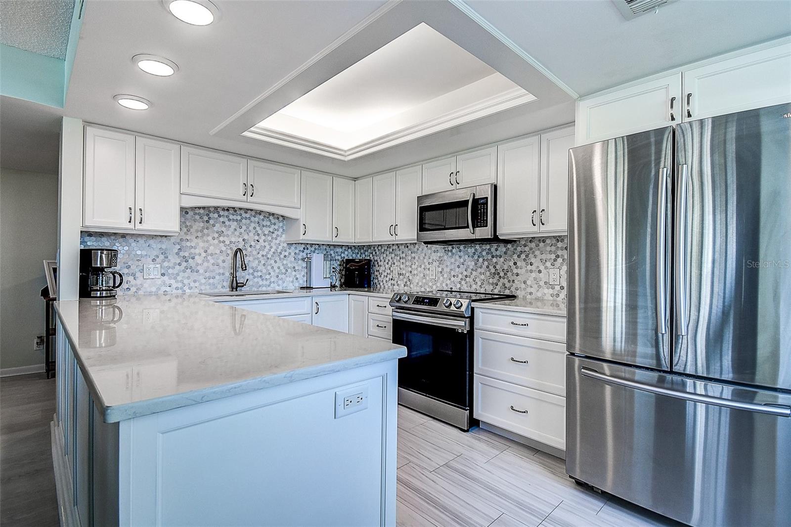 100 OAKMONT LN #209, BELLEAIR, FL, 33756