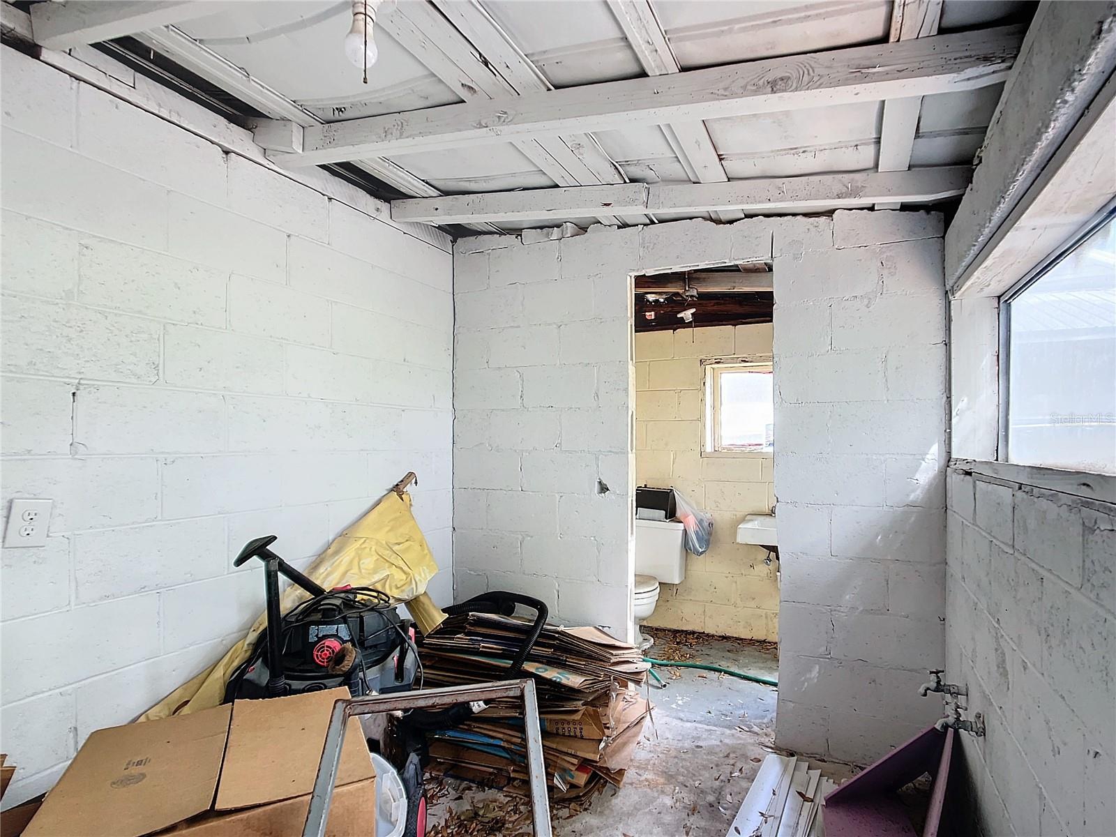 1826 W SILVER SPRINGS BLVD, OCALA, FL, 34475