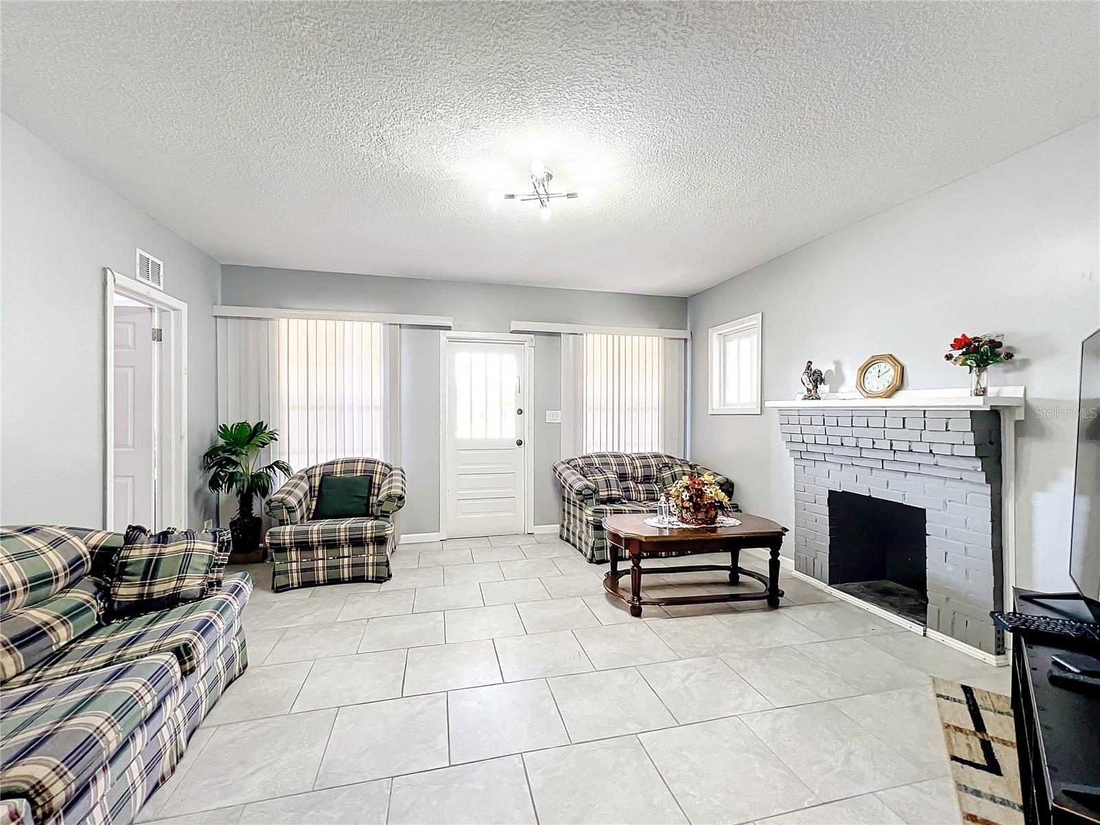 1826 W SILVER SPRINGS BLVD, OCALA, FL, 34475