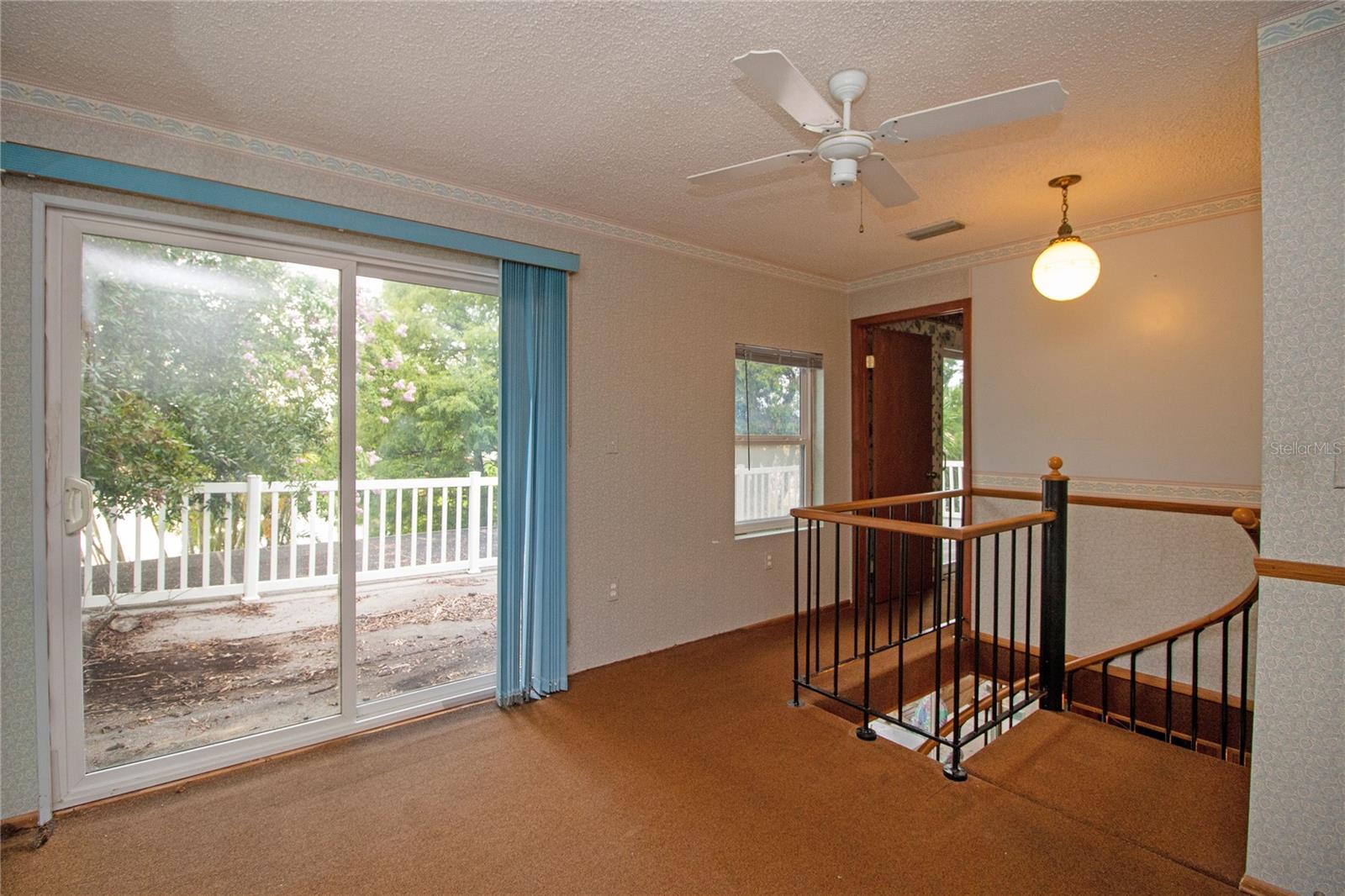 U8236459 Property Photo