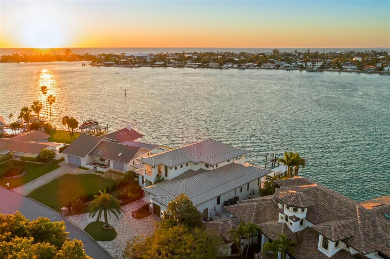 266 8TH AVE N, TIERRA VERDE, FL, 33715