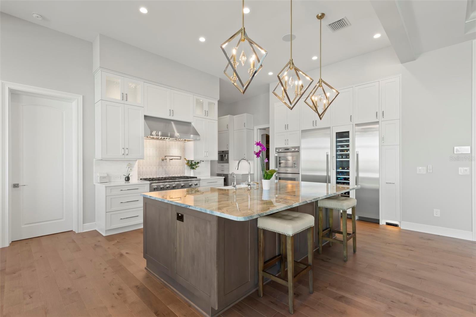 266 8TH AVE N, TIERRA VERDE, FL, 33715