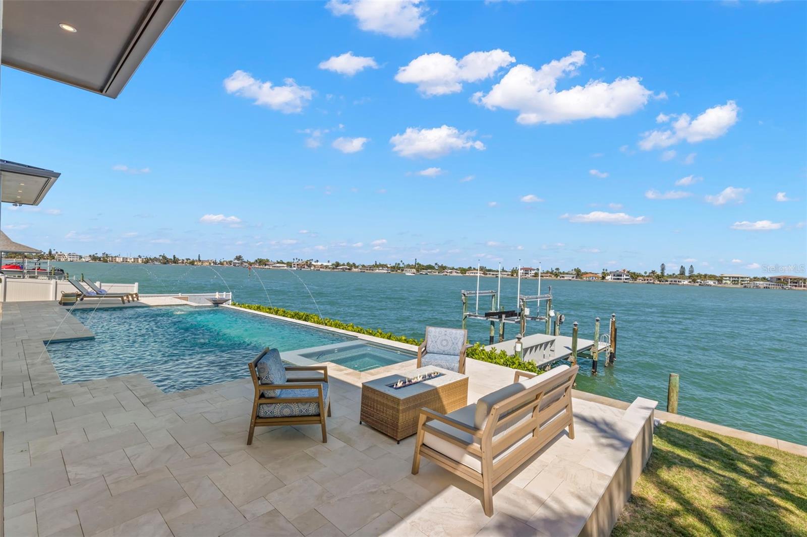 266 8TH AVE N, TIERRA VERDE, FL, 33715
