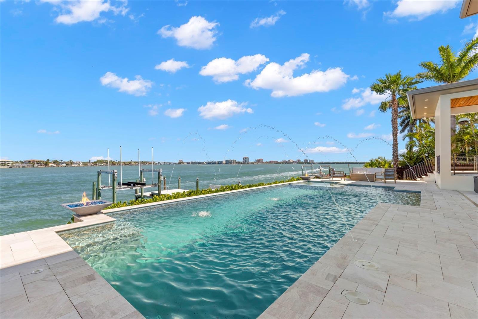 266 8TH AVE N, TIERRA VERDE, FL, 33715