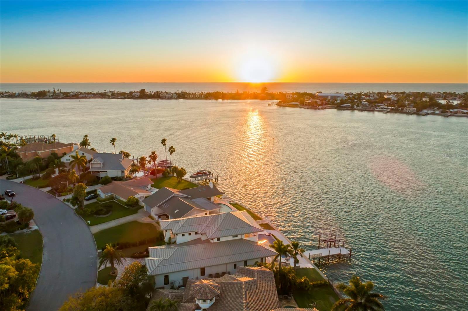 266 8TH AVE N, TIERRA VERDE, FL, 33715