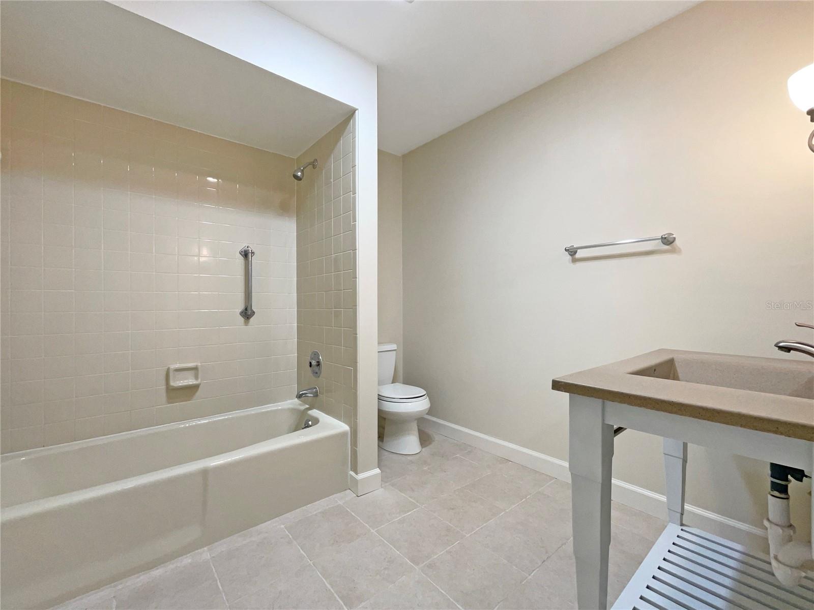 7483 CARNOUSTIE DR #5B, SARASOTA, FL, 34238