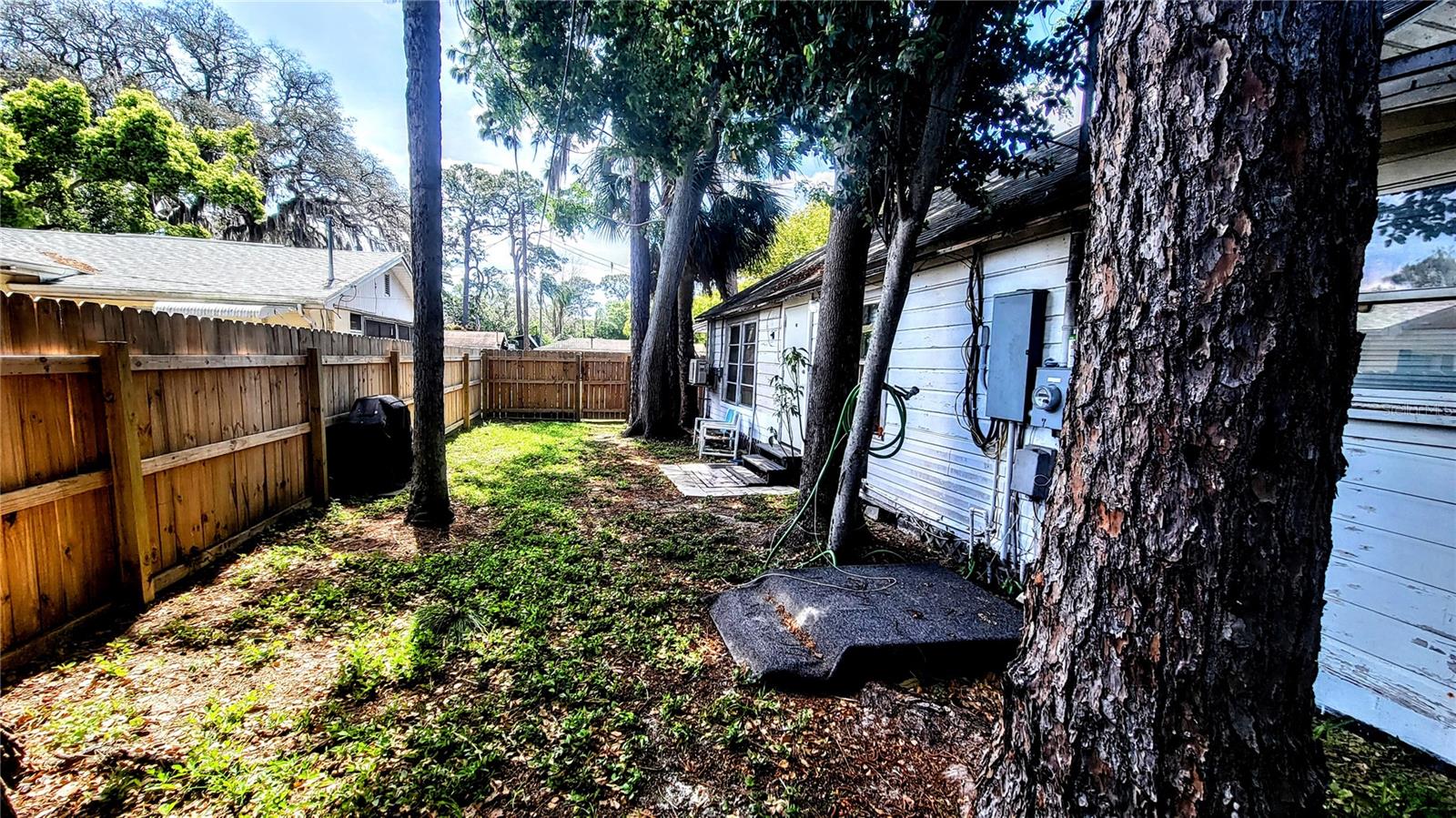 4233 & 4235 MANTON LN, HOLIDAY, FL, 34691
