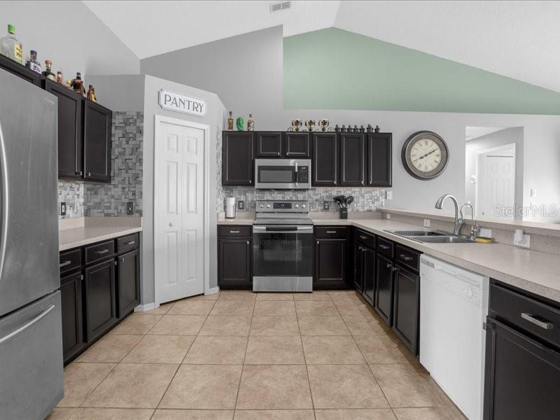 617 BROCKTON DR, KISSIMMEE, FL, 34758