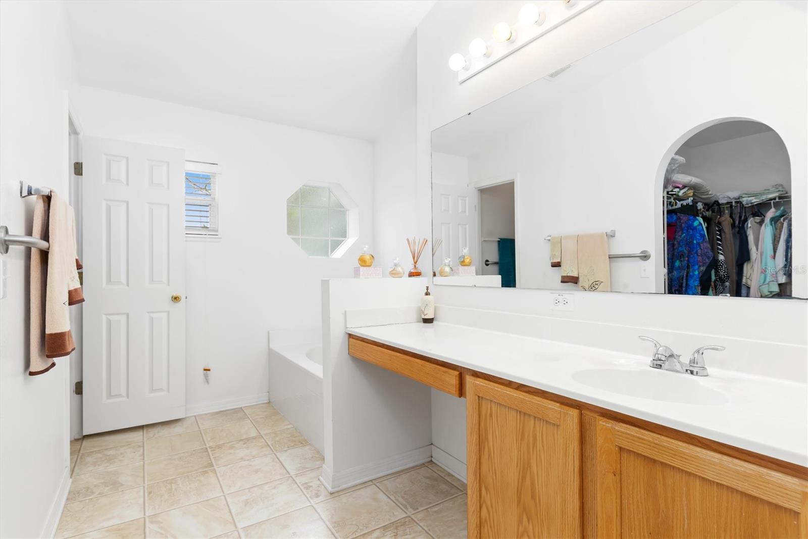 24477 LAKESIDE MNR, PUNTA GORDA, FL, 33980