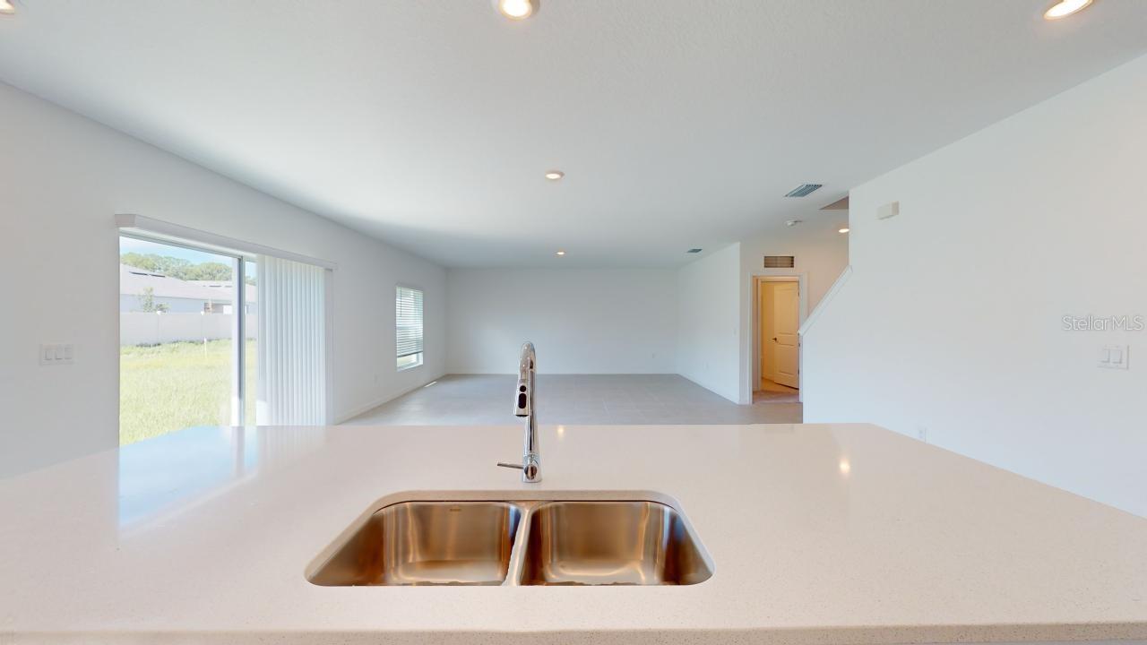 2015 ROSEWOOD CIR, LAKELAND, FL, 33810